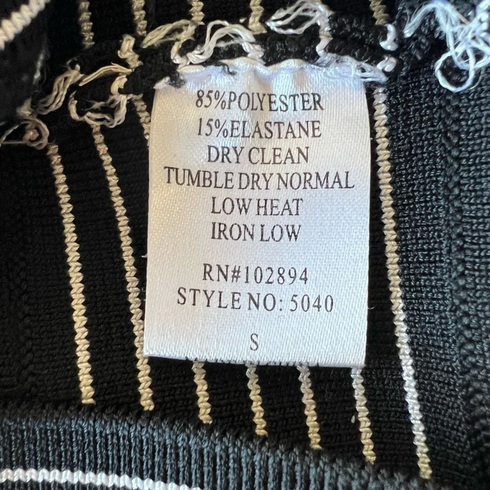 Freestyle skirt black white mini striped small